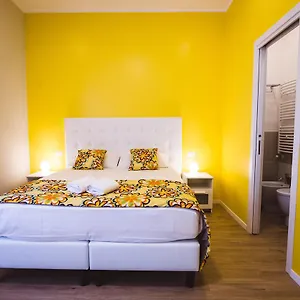 Angelina In Bed & Breakfast Roma